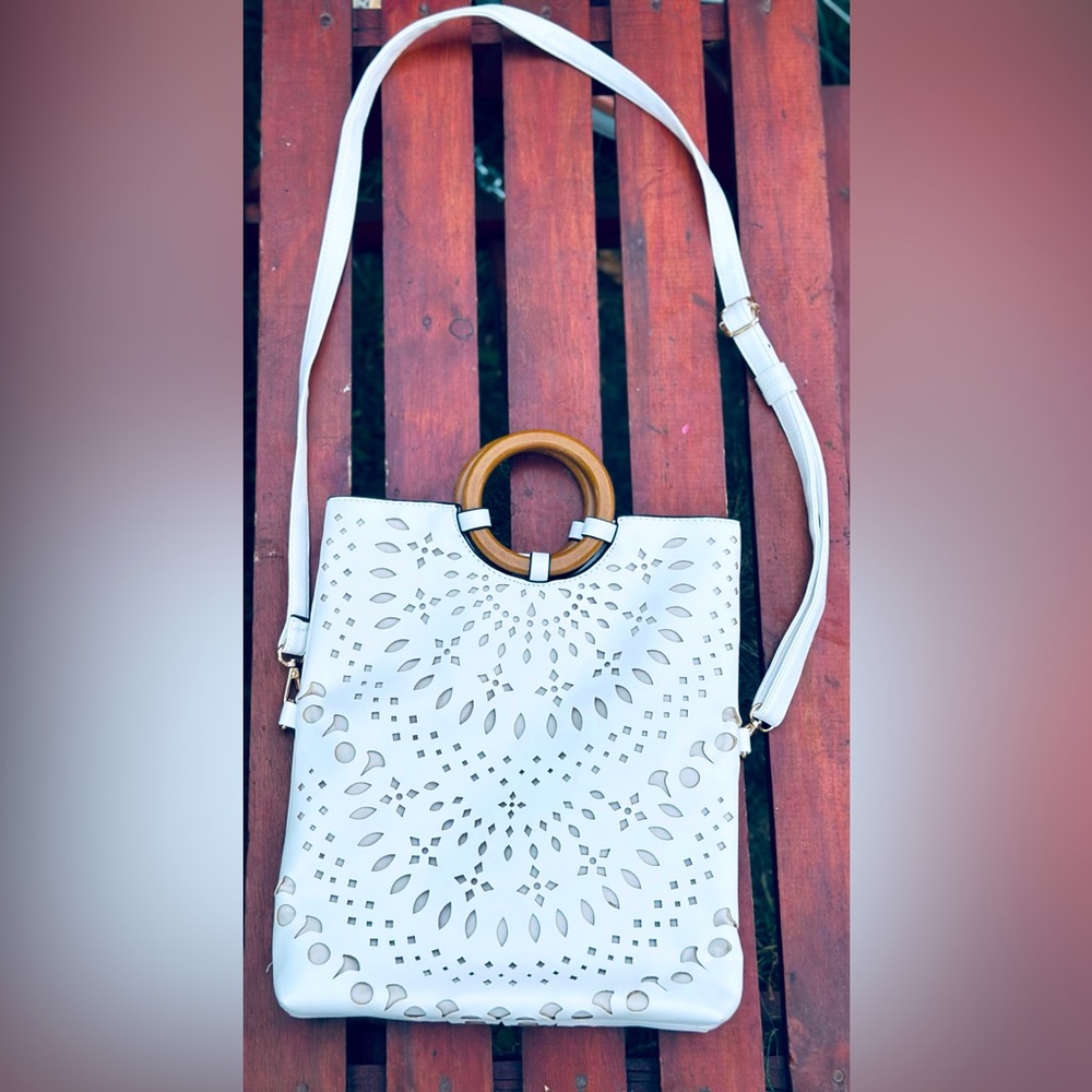 NWOT Boutique Brand White Bohemian Purse with Double Wooden Handles
